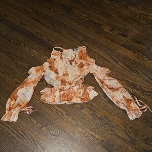 Missguided + Ruffled Blouse - Brown and Cream